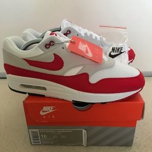Men’s Nike Air Max 1 Anniversary. Red. Size 10.